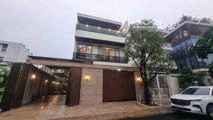 bán nhà biệt thự đẹp cao đức lân, thủ đức - dt 11x20m - 3 tầng hồ bơi - 100 tr/th - giá 54.5 tỷ