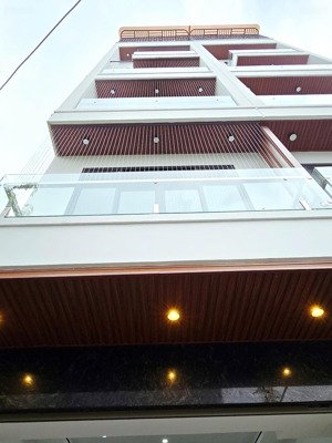 siêu phẩm thạch bàn. 30m ra mặt phố cổ linh. căn góc 47m2*6t*thang máy*gara*full nội thất*13 tỷ x