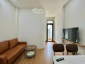 cho thuê căn hộ 1 phòng ngủ thiết kế hiện đại, vị trí đẹp quận 10
