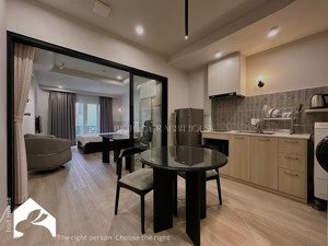 căn hộ cao cấp 1 phòng ngủ, thoáng mát, full nội thất - gần sân bay, công viên hoàng văn thụ