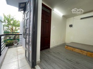 cho thuê phòng studio balcony cmt8 quận 3 gần công viên lê thị riêng, viettel tower giáp quận 10