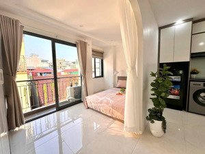 phòng trọ 40m2 full nội thất ban công có thang máy gần phan đăng lưu, phú nhuận, tiện đi sân bay