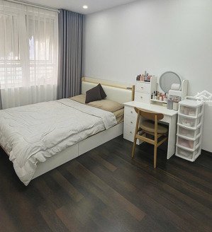 căn góc 2 ngủ toà a14 nam trung yên ,trung tâm cầu giấy ,tầng cao thoáng ,nhỉnh 5 tỷ