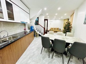 cực hiếm! nhà đẹp nguyễn khoái 4 tầng, ở ngay, g.iá chỉ 6.5 t.ỷ