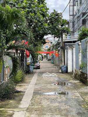 bán nhà quốc lộ 13, hiệp bình phước, thủ đức hẻm ô tô 6m, ô tô ngủ trong nhà chỉ 6.4 tỷ