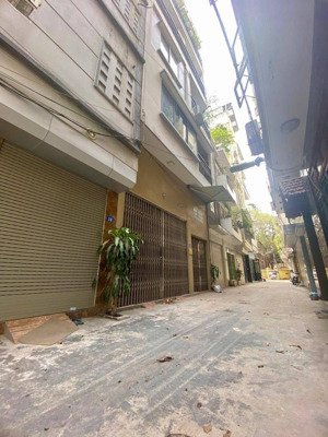 siêu phẩm đất phân lô hoàng công chất. vị trí đắc địa, ngõ thông ô tô tránh, 2 mặt thoáng