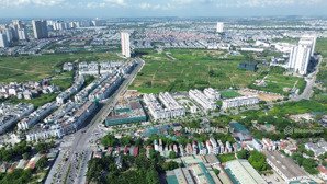 bán nhà dân xây ngay siêu thị aeon mall công viên thiên văn học 40m2 mt 4m lô góc ô tô đỗ gần