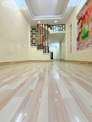 BÁN NHÀ 1.8 TỶ 2.5 TẦNG 40M2 NGÕ NGẮN GIÁP ĐÔ THỊ THỐNG NHẤT