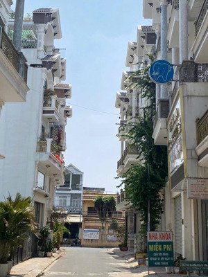 nhà 4 tầng, dt 4x14, đường 6m, giá 7. x tỷ, lê trọng tấn, bhh, bình tân