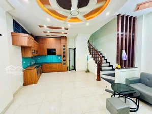 chính chủ bán nhà mễ trì hạ, lô góc ô tô đỗ cửa, kinh doanh tốt, 38m2 chỉ hơn 10 tỷ