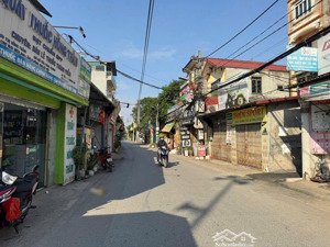 mai lâm , đông anh .chủ cần bán gấp lô đất 40m2 . nhanh còn chậm mất , đầu tư vàng