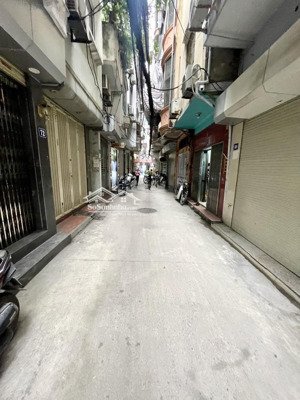 nhà mặt ngõ nguyễn lương bằng,ngõ to thoáng sạch,thẳng tắp ra phố