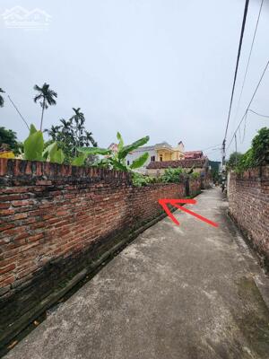 Chủ cần bán nhanh để chuyển công tác. Đất Lam Cầu 70m, chi 2,9 tỷ. Ô tô vào đất.