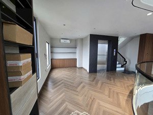 bán nhà 7 tầng thang máy lô góc 2 mặt thoáng phố gia thượng, long biên nhà mới tinh, ở ngay