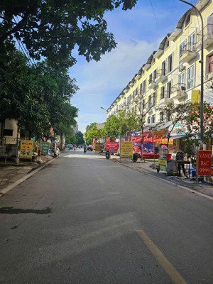 bán liền kề đô nghĩa, hà đông 100m2, 5 tầng, kinh doanh, phân lô ô tô, hai mặt thoáng, cực hiếm