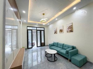 chính chủ bán nhà shophouse đẹp đối diện trường mầm non c1-c2, phường nghĩa, chương mỹ