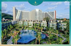 villas mặt tiền biển, chỉ còn 12 căn duy nhất, đã hiện hữu quý 1/2026 đưa vào vận hành toàn khu