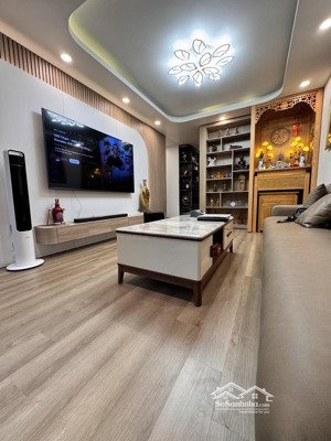 bán chung cư ct18 kđt việt hưng - lô góc - tiện ích - sang trọng - đẹp - ở ngay