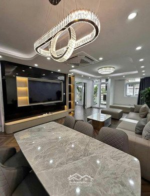 vị trí kim cương - nhà nguyễn sơn - 96 m2 - ngõ thông - ô tô tránh - mặt tiền đẹp