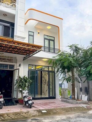  Gi.á bá.n: 3 tỷ 290 triệu TL chính chủ CG. Bán Nhà trệt lầu hoàn công vị trí sáng đẹp - 3 phòng ngủ - KDC Phú An - Cần Thơ