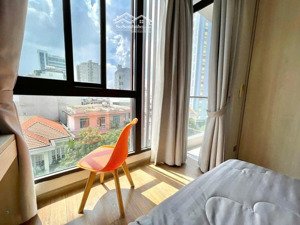 cho thuê căn hộ cao cấp full nội thất view đẹp, cửa sổ lớn thoáng mát gần thảo cầm viên q1