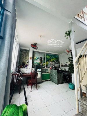 nhà 3 tầng hẻm xe hơi kinh doanh quận 7, ngang to 8m, sổ hồng riêng không quy hoạch, chỉ 6,x tỷ