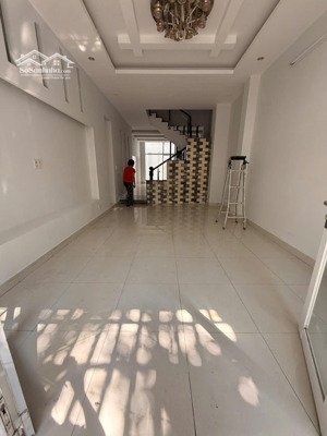 cho thuê nhà kdc tân quy đông, p. tân phong, q7 dt 4x20m, trệt 2. nội thất cơ bản, giá 25tr/tháng