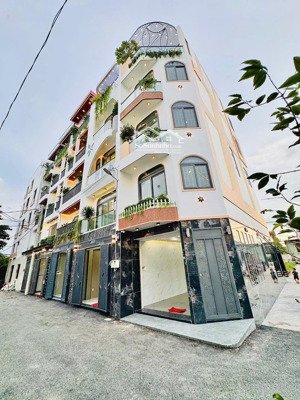 bán nhà 4 lầu,khu đồng bộ đường tx25,thạnh xuân. giá : 6,95 tỷ