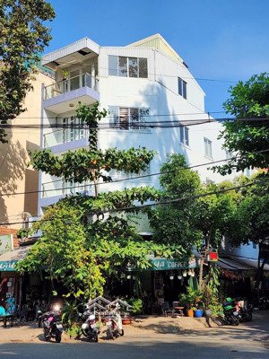 hạ giá 10 tỷ góc 2mt ngang 10m đường nguyễn gia trí - bình thạnh