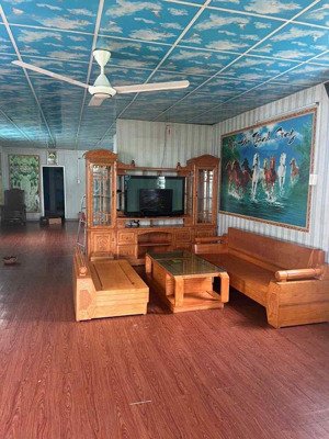 cực hiếm! nhà đẹp 5x18m full nội thất hóc môn, giá thuê chỉ 5tr/tháng, dọn vô ở liền ngay!