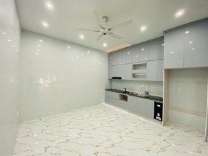 cần cho thuê tại văn cao mới tinh siêu hiện đại