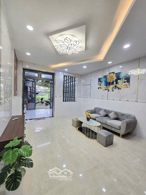 dt: 4x16, nhà có 2 lầu đúc, đường mã lò, giáp lê văn quới