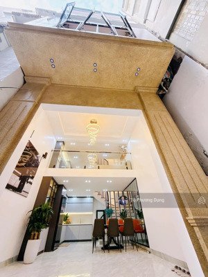 bán nhà mễ trì - dt 38m2 - 5 tầng - thang máy - full nội thất - sđcc - giá 8,x tỷ