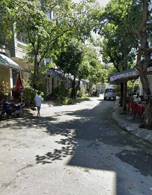 bán lô góc 2 mặt tiền phan trọng tuệ -hải châu