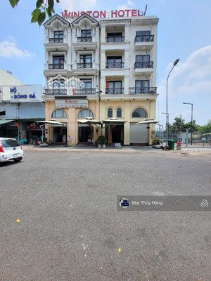 siêu phẩm gà đẻ trứng vàng ngay phạm văn đồng - khách sạn thu nhập 4tỷ/năm - giá 24 tỷ tl