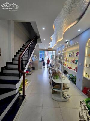 Cho thuê nhà 3 tầng Phan Đăng Lưu - Gần Núi Thành