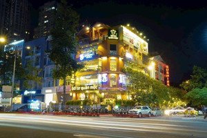 bán nhà 1 hầm 5 tầng tân hưng- quận 7. hđt 200tr/th- giá 135 tỷ- lh0937921939