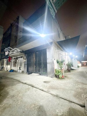 căn góc hxh 2 tầng - ngay tân hương -tân sơn nhì - chỉ 4.3 tỷ