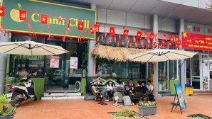 nhượng vị trí kinh doanh đồ uống, cafe rất đông sinh viên, ngay trường đại học, giá siêu hợp lý