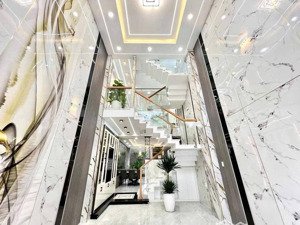 cạnh phú lâm 4x18m, 5tầng full nội thất hiện đại. chỉ 7 tỷ hơn