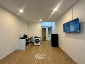 căn hộ 2pn lê văn lương trung tâm q7, gần lotte, rmit, tdt, ntt, q1-4-8. đỗ xe rộng rãi, giặt riêng