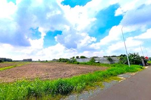 bán rẻ mặt bằng xưởng (50x45=2.249,8m2) 50m mặt tiền nhựa trung tâm chơn thành giá rẻ chỉ 680 triệu