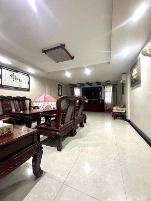 chỉ 8 tỷ nhỉnh sở hữu nhà ngay khu sân bay - diện tích 4.15x12m- trệt 2 lầu st - sẵn hợp đồng thuê