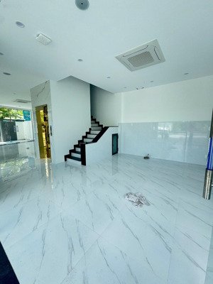 dt cho thuê lô góc kdt an bình tân, nam nha trang