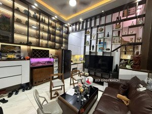 bán gấp nhà khương trung, 4 tầng khung cột, view thoáng, gần hồ đầm hồng, ngõ thoáng, an ninh tốt