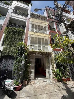 bán nhà 4 tầng siêu đẹp đường bạch đằng trung tâm nha trang hẻm ô tô, giá chỉ 6 tỷ