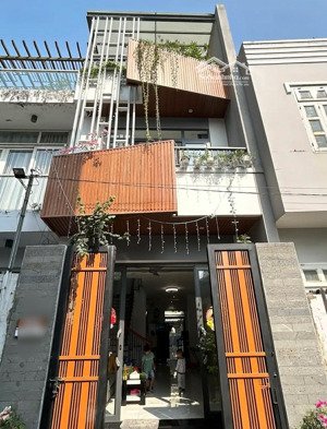 nhà 3 tầng 68 m2 chỉ 7,5 tỷ tl ,p. trường thọ mới đẹp đường to 3 pn nhà mới y hình hoàn công đầy đủ