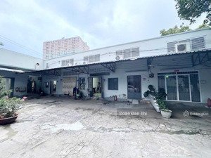 bán đất+kho hẻm xe tải lũy bán bích dt 20x43.5m (935m2 tc) gia 60 tỷ tl