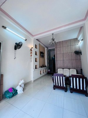 cho thuê nhà mặt tiền kinh doanh đường hồng bàng - khu phố hàn trung tâm nha trang, diện tích 56m