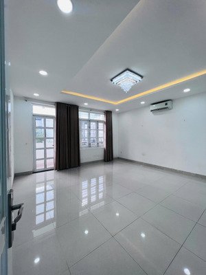 cho thuê nhà mặt tiền đường thích quảng đức kđt hà quang 2, nha trang, diện tích 107.5m